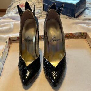 Size 6 Metal Spiked Pump with gold trim from Rush Hour Express